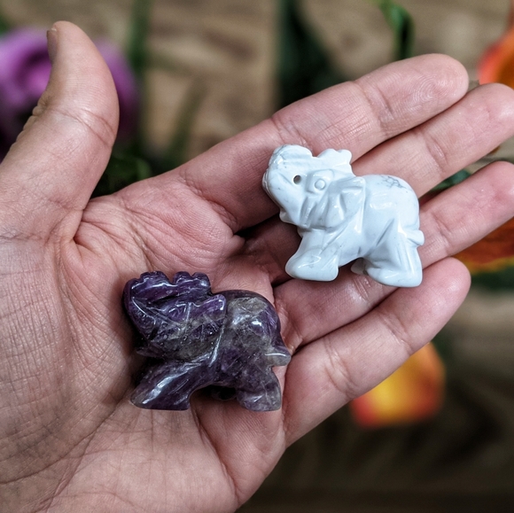 Metaphysical Healing Crystal Elephant Gemstone | Body Balance Gemstone - Picture 6 of 10
